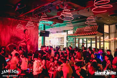 คอนเสิร์ต JAM Night by Jameson LIPTA x Ink Waruntorn ที่ Chongjaroen Groove — photo 101