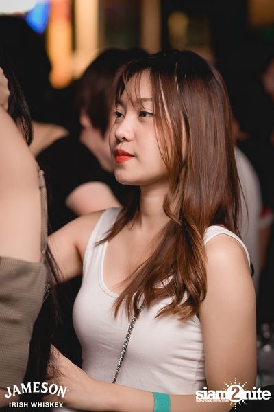 คอนเสิร์ต JAM Night by Jameson LIPTA x Ink Waruntorn ที่ Chongjaroen Groove — photo 108