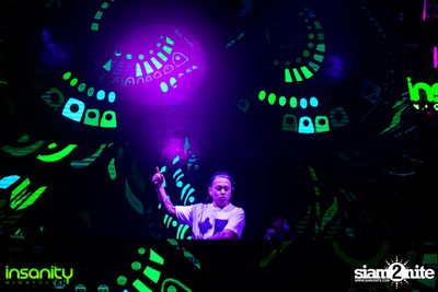 Official DJ Mag Event กับ Plastik Funk ที่ Insanity Nightclub — photo 2