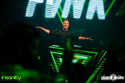 Official DJ Mag Event กับ Plastik Funk ที่ Insanity Nightclub — photo 92