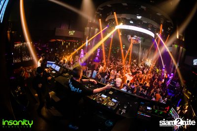 Official DJ Mag Event กับ Plastik Funk ที่ Insanity Nightclub — photo 104