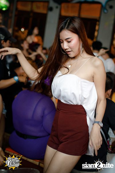 คอนเสิร์ต Before Valentines กับ UrboyTJ ที่ เยส พัทยา — photo 27