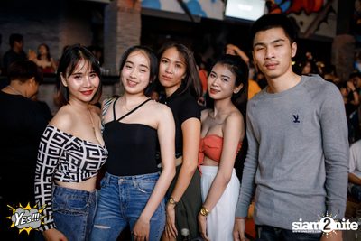 คอนเสิร์ต Before Valentines กับ UrboyTJ ที่ เยส พัทยา — photo 111