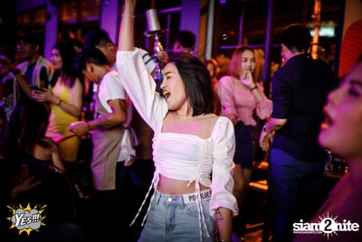 คอนเสิร์ต Before Valentines กับ UrboyTJ ที่ เยส พัทยา — photo 123