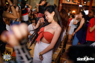 คอนเสิร์ต Before Valentines กับ UrboyTJ ที่ เยส พัทยา — photo 125