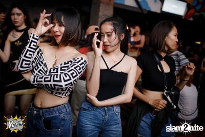 คอนเสิร์ต Before Valentines กับ UrboyTJ ที่ เยส พัทยา — photo 128