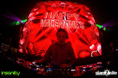 Valentine's Party กับ DJ Chazin ที่ Insanity Nightclub — photo 27