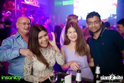Valentine's Party กับ DJ Chazin ที่ Insanity Nightclub — photo 35