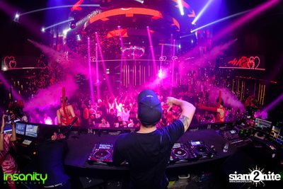 Valentine's Party กับ DJ Chazin ที่ Insanity Nightclub — photo 90