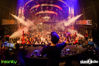 Valentine's Party กับ DJ Chazin ที่ Insanity Nightclub — photo 92