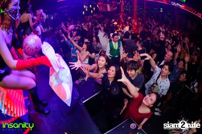Valentine's Party กับ DJ Chazin ที่ Insanity Nightclub — photo 122