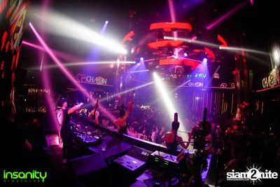 Valentine's Party กับ DJ Chazin ที่ Insanity Nightclub — photo 126
