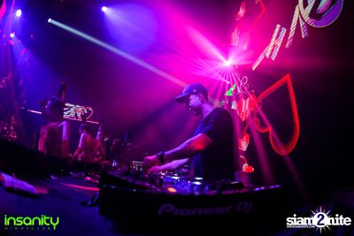 Valentine's Party กับ DJ Chazin ที่ Insanity Nightclub — photo 145