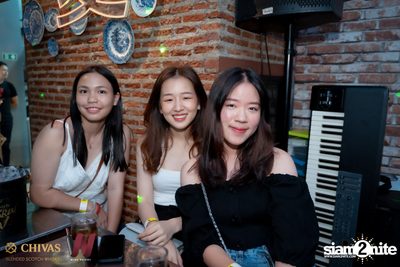 WARB x Wine Bridge present Bad Valentine: Lazyloxy x Meyou — photo 34