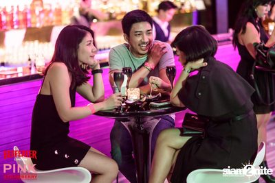 I'm Single, So What! at W Bangkok — photo 26