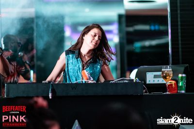 I'm Single, So What! at W Bangkok — photo 45