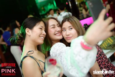 I'm Single, So What! at W Bangkok — photo 81