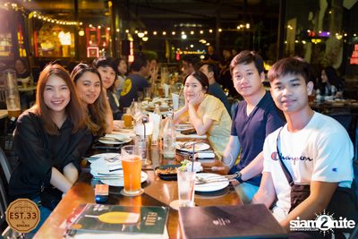 คอนเสิร์ต เอิ๊ต ภัทรวี | EST.33 Crystal Design Center — photo 31
