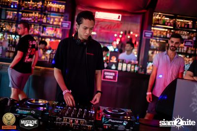 Jagermeister presents Mustache Takeover กับ Nakadia ที่ Escape Bangkok — photo 56