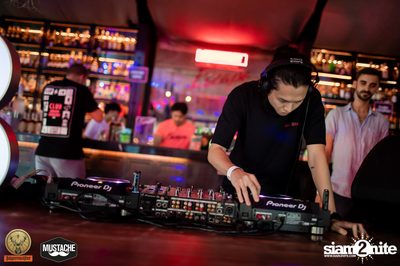 Jagermeister presents Mustache Takeover กับ Nakadia ที่ Escape Bangkok — photo 58