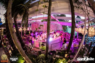 Jagermeister presents Mustache Takeover กับ Nakadia ที่ Escape Bangkok — photo 97
