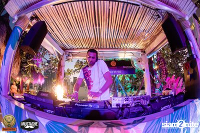 Jagermeister presents Mustache Takeover กับ Nakadia ที่ Escape Bangkok — photo 103