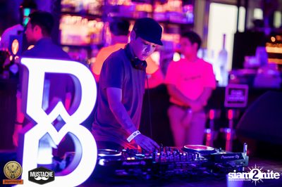 Jagermeister presents Mustache Takeover กับ Nakadia ที่ Escape Bangkok — photo 133