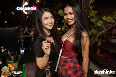 Jagermeister presents Mustache Takeover กับ Nakadia ที่ Escape Bangkok — photo 156