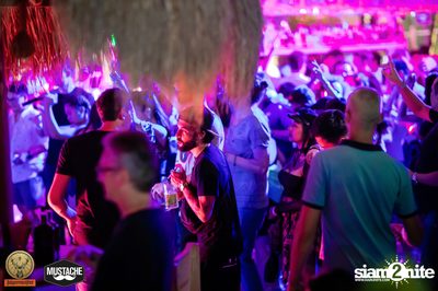 Jagermeister presents Mustache Takeover กับ Nakadia ที่ Escape Bangkok — photo 189