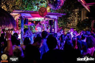 Jagermeister presents Mustache Takeover กับ Nakadia ที่ Escape Bangkok — photo 199