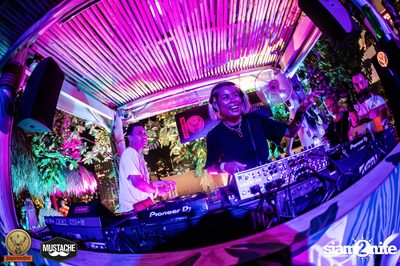 Jagermeister presents Mustache Takeover กับ Nakadia ที่ Escape Bangkok — photo 214