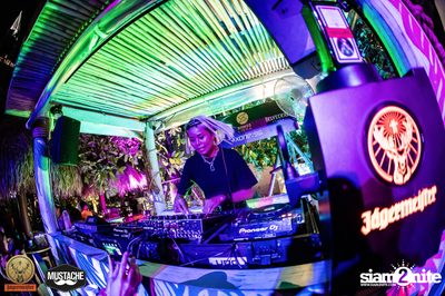 Jagermeister presents Mustache Takeover กับ Nakadia ที่ Escape Bangkok — photo 215