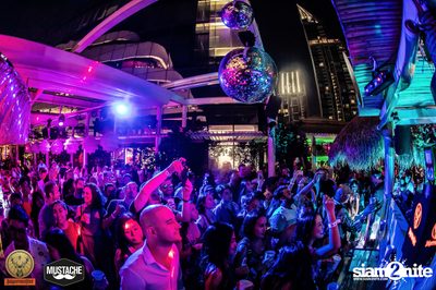 Jagermeister presents Mustache Takeover กับ Nakadia ที่ Escape Bangkok — photo 219