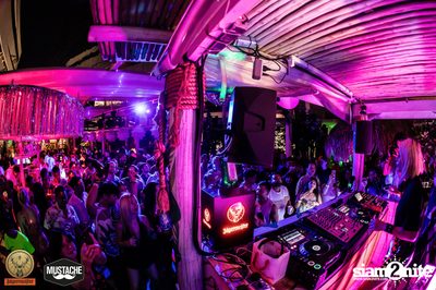 Jagermeister presents Mustache Takeover กับ Nakadia ที่ Escape Bangkok — photo 222