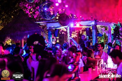 Jagermeister presents Mustache Takeover กับ Nakadia ที่ Escape Bangkok — photo 247