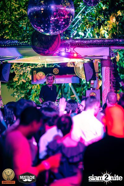 Jagermeister presents Mustache Takeover กับ Nakadia ที่ Escape Bangkok — photo 250