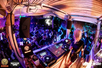 Jagermeister presents Mustache Takeover กับ Nakadia ที่ Escape Bangkok — photo 289