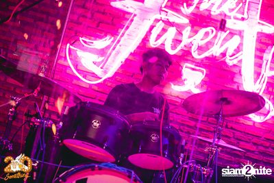Kod Sad Party w/ Poy​ Portrait x Bowky Lion at 20Something Bar — photo 43