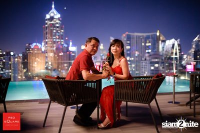 คืนวันศุกร์ ที่ เรดสแควร์ รูฟท็อป บาร์ — photo 6