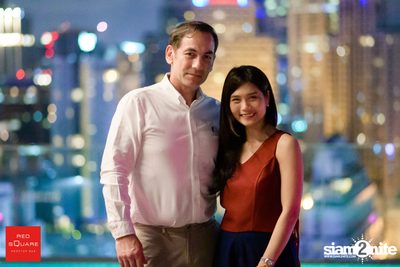 คืนวันศุกร์ ที่ เรดสแควร์ รูฟท็อป บาร์ — photo 41