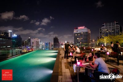 คืนวันศุกร์ ที่ เรดสแควร์ รูฟท็อป บาร์ — photo 45
