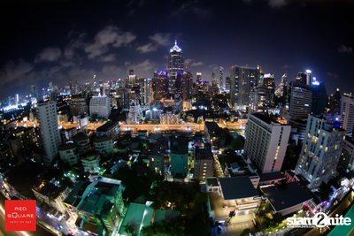 คืนวันศุกร์ ที่ เรดสแควร์ รูฟท็อป บาร์ — photo 75
