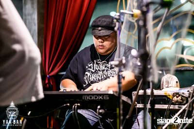 Singha Music presents Pop Pongkool at Yak Bar | Bang Sue — photo 79