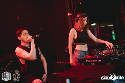 Friday Night at BARBARBAR — photo 27