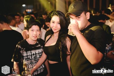 Friday Night at BARBARBAR — photo 110