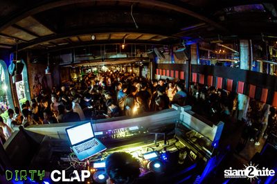 Dirty Bar presents Y2K Party — photo 43