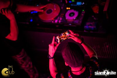 Shortkut (USA) ที่ The Club at Koi — photo 104
