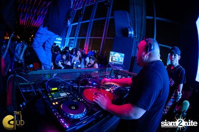 Shortkut (USA) ที่ The Club at Koi — photo 108