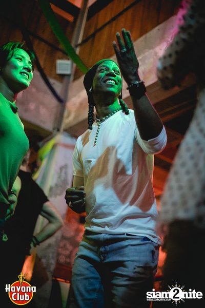 Revo de Janeiro - Brazilian Carnival at Revolucion Cocktail — photo 37