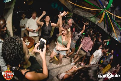Revo de Janeiro - Brazilian Carnival at Revolucion Cocktail — photo 62